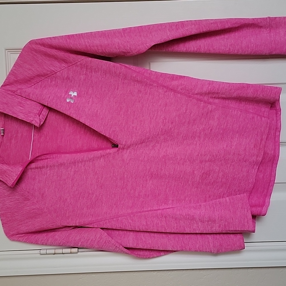 Womens UA top